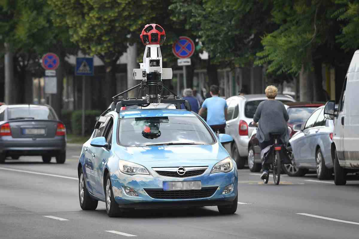 Auto di google street view